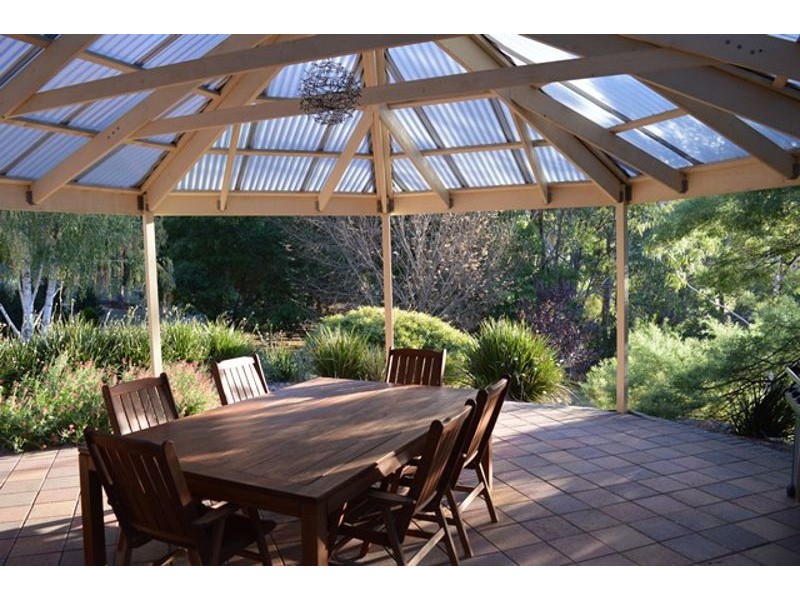 31 Valley View Crescent, Norton Summit SA 5136