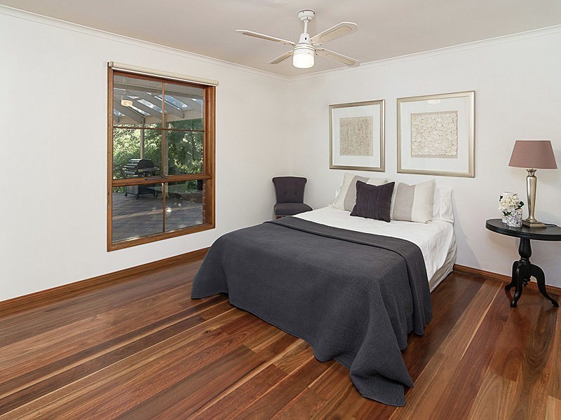 31 Valley View Crescent, Norton Summit SA 5136