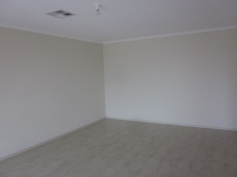 8 Mooney Circuit, Nairne SA 5252