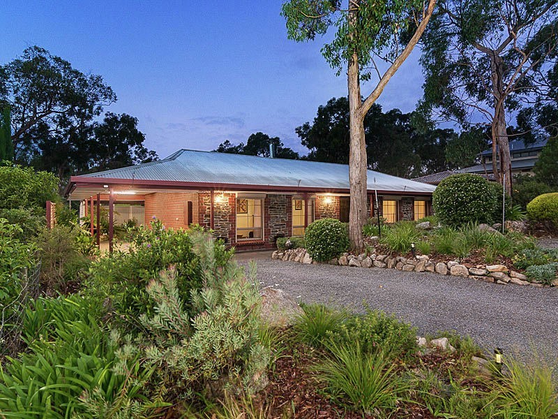 27 Yanagin Road, Greenhill SA 5140