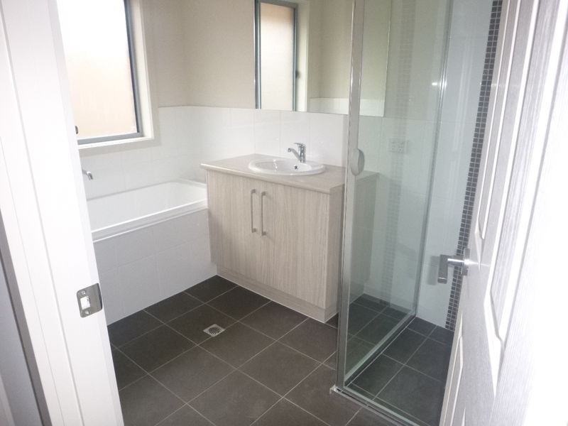 37 Sims Road, Mount Barker SA 5251