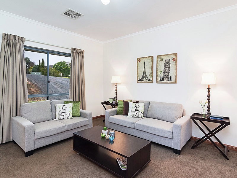 135 Burnbank Way, Mount Barker SA 5251