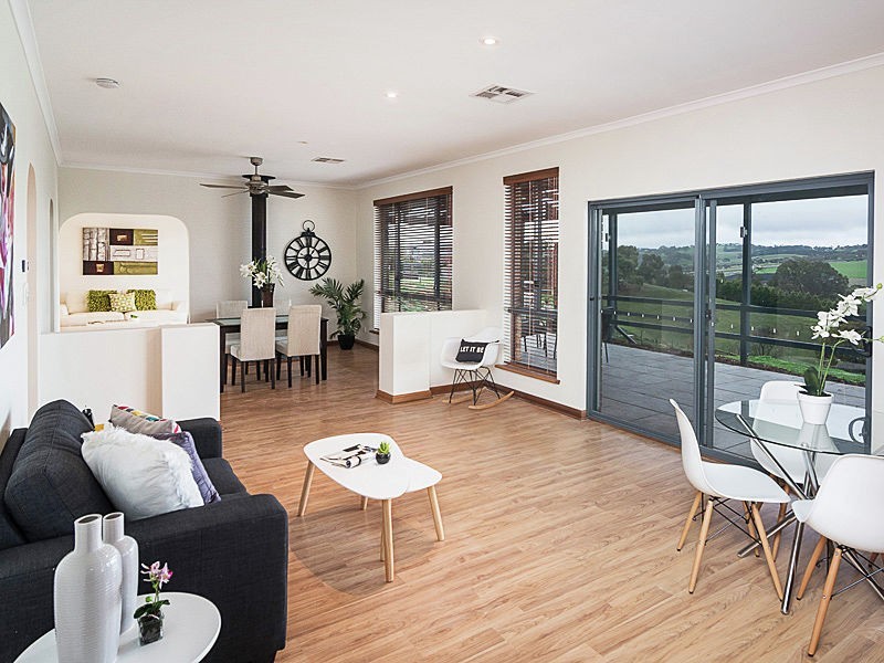135 Burnbank Way, Mount Barker SA 5251