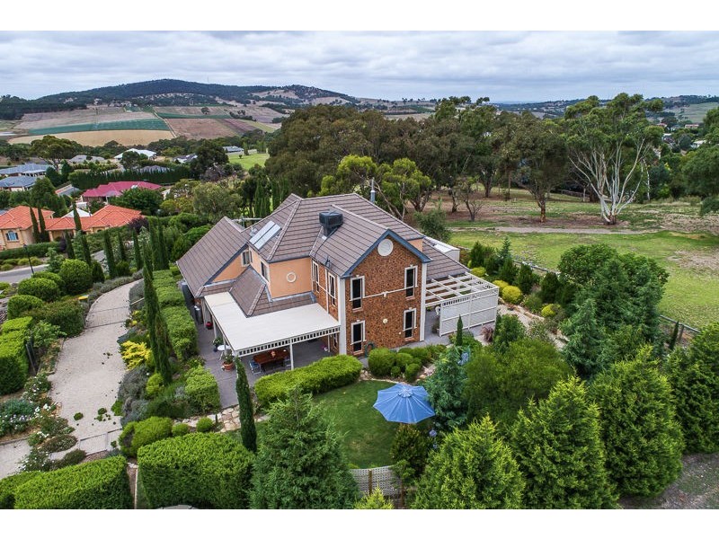 8 Paris Court, Mount Barker SA 5251