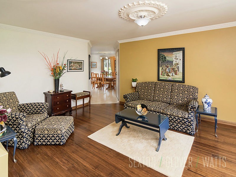 8 Paris Court, Mount Barker SA 5251