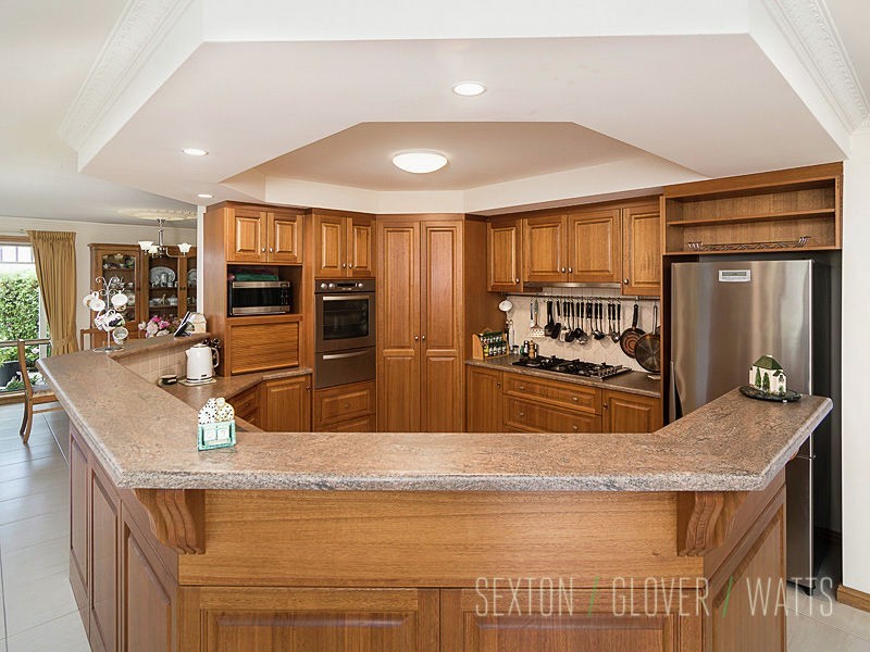 8 Paris Court, Mount Barker SA 5251