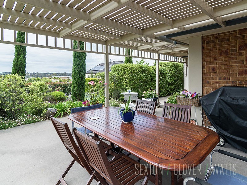 8 Paris Court, Mount Barker SA 5251