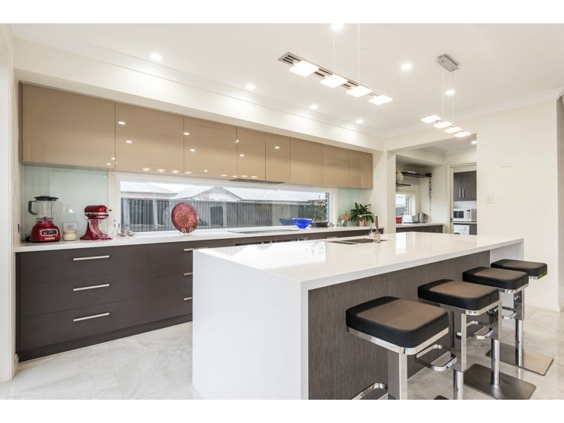2 Kain Court, Mount Barker SA 5251