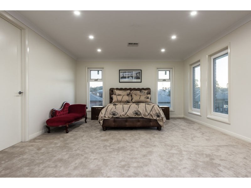 2 Kain Court, Mount Barker SA 5251