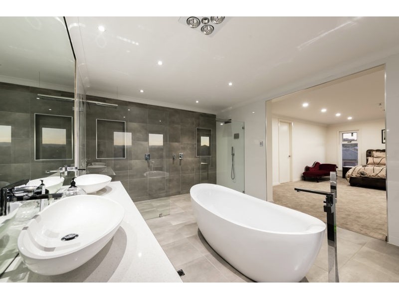 2 Kain Court, Mount Barker SA 5251