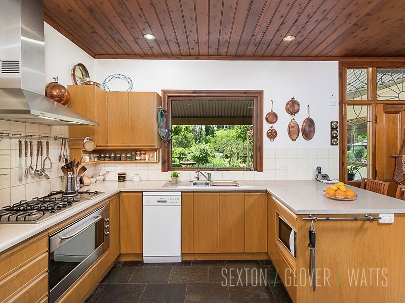 19 Victoria Street, Hahndorf SA 5245