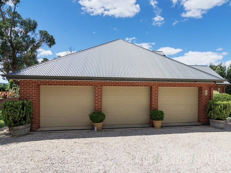 24 Storey Road, Hahndorf SA 5245