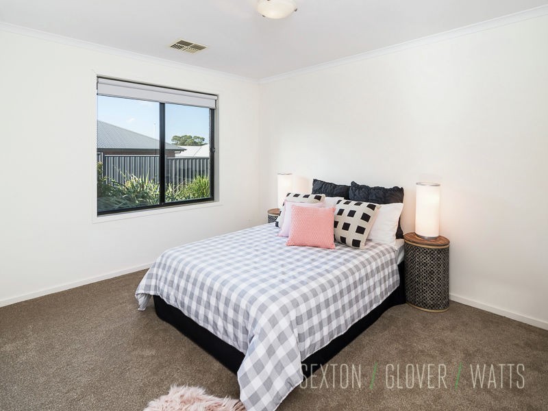 5 Carlson Street, Mount Barker SA 5251