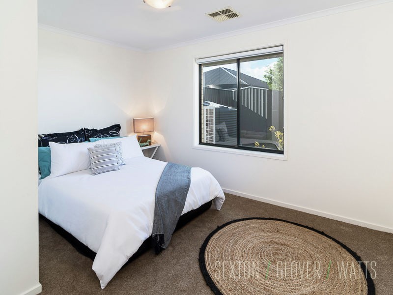 5 Carlson Street, Mount Barker SA 5251