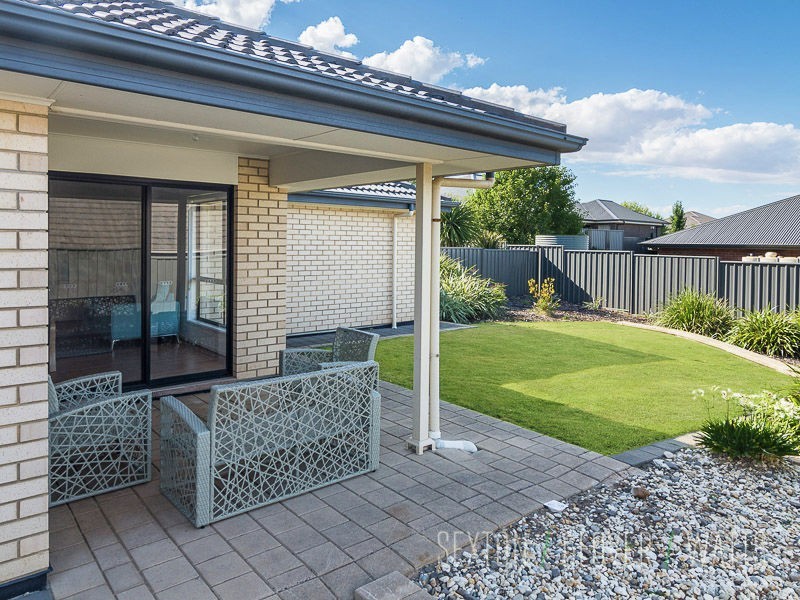 5 Carlson Street, Mount Barker SA 5251