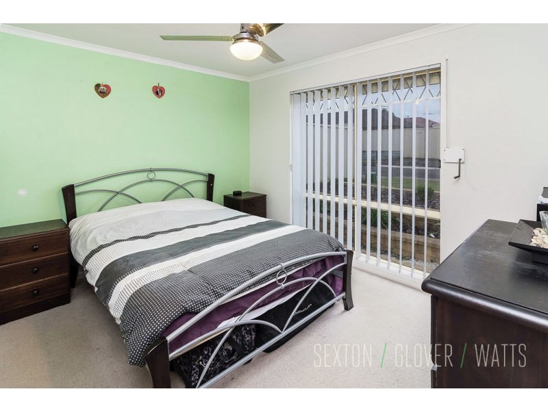 4 Verdant Parade, Woodcroft SA 5162