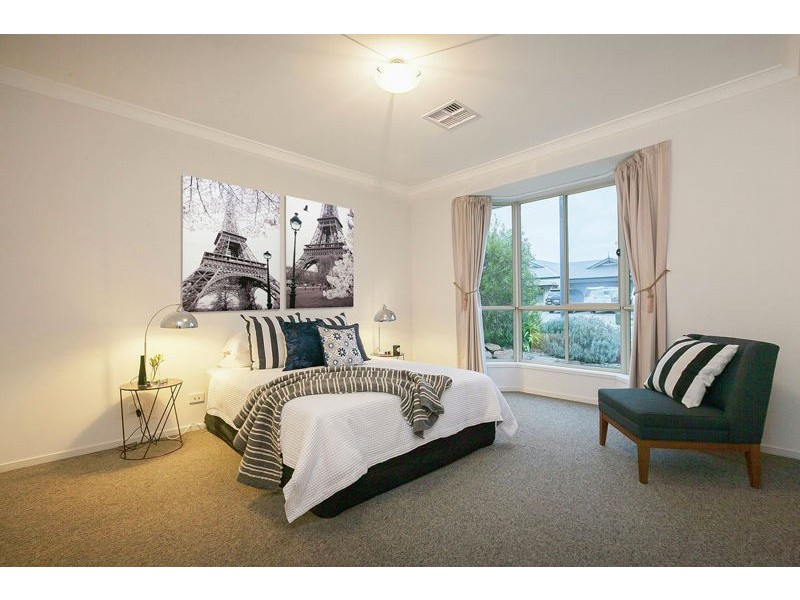 42 Greenfield Street, Mount Barker SA 5251