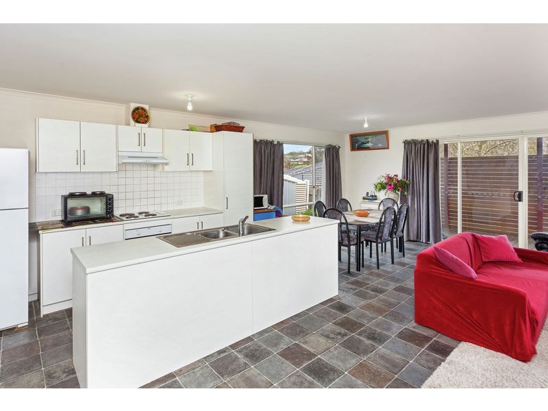 2/2 Packard Street, Nairne SA 5252