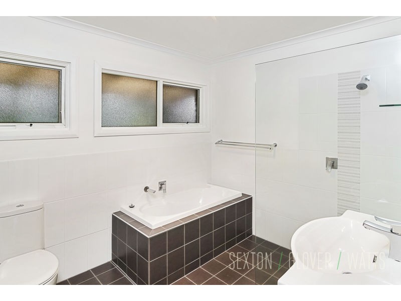 8 Maurice Road, Mount Barker SA 5251