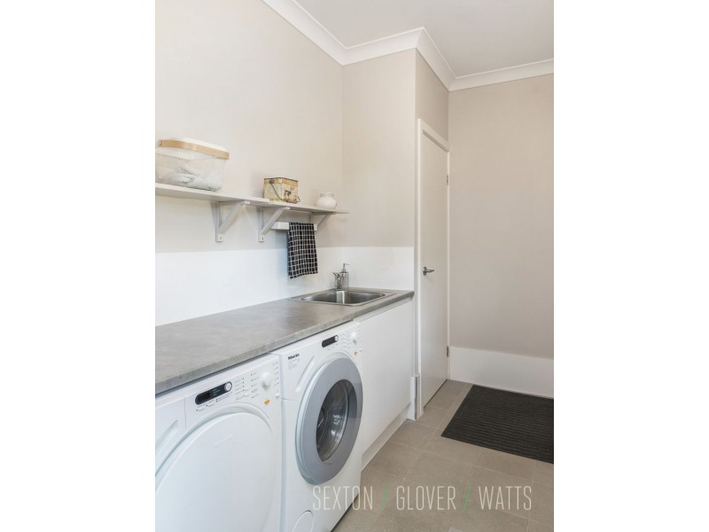 3 Jenkinson Drive, Mount Barker SA 5251