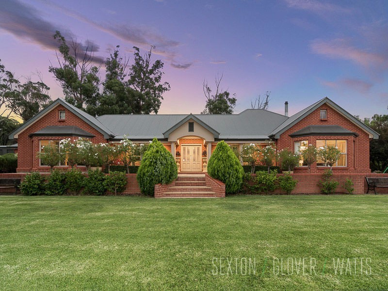 24 Storey Road, Hahndorf SA 5245