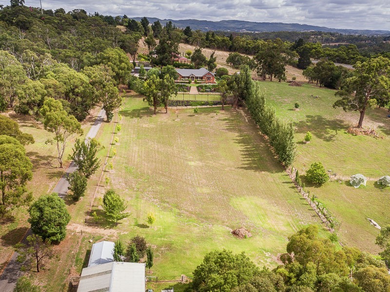 24 Storey Road, Hahndorf SA 5245