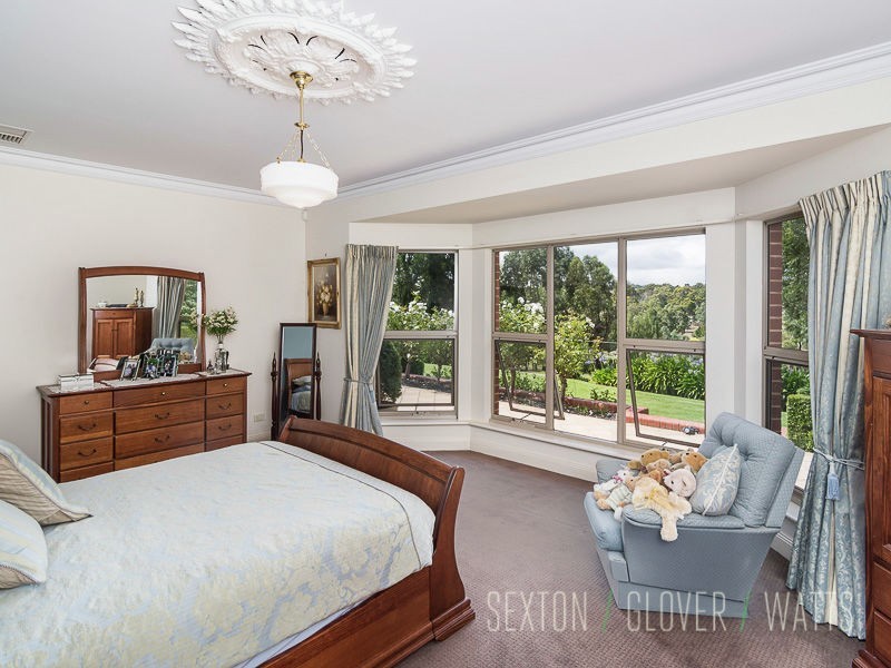 24 Storey Road, Hahndorf SA 5245