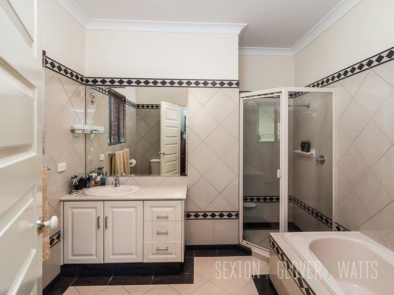 24 Storey Road, Hahndorf SA 5245