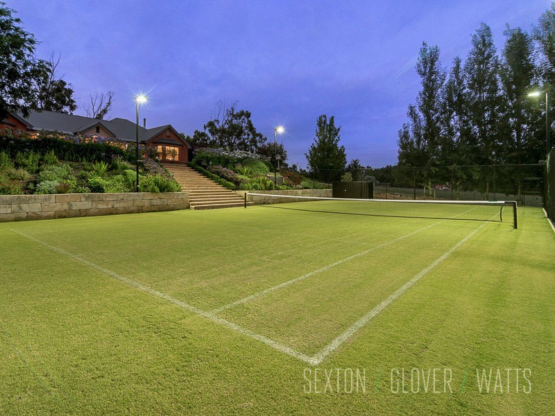 24 Storey Road, Hahndorf SA 5245