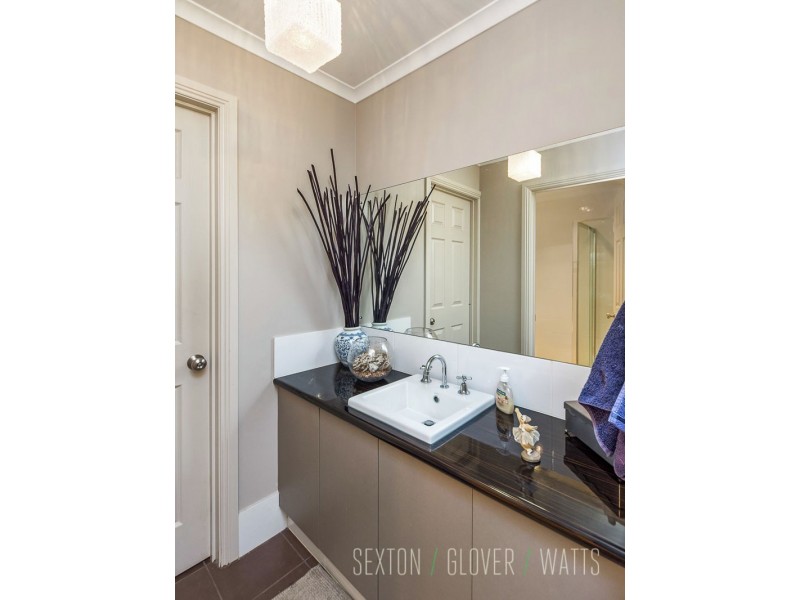 15 Berwick Crescent, Strathalbyn SA 5255