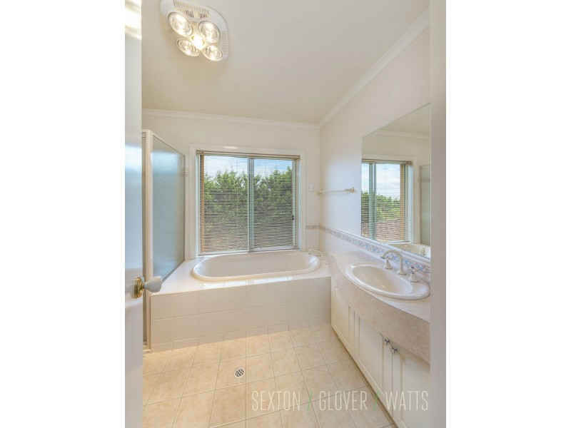 23 Dalmeny Drive, Mount Barker SA 5251