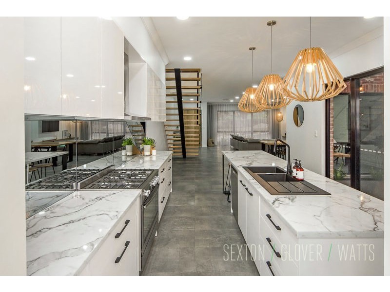 8 Park Terrace, Mount Barker SA 5251