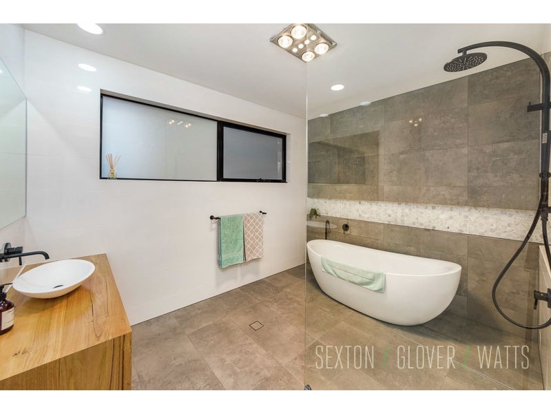 8 Park Terrace, Mount Barker SA 5251