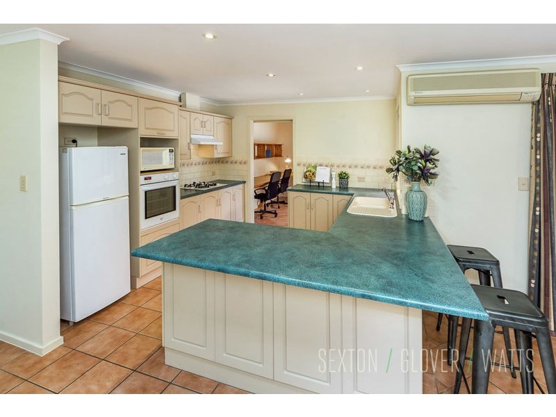 13 Ware Close, Mount Barker SA 5251