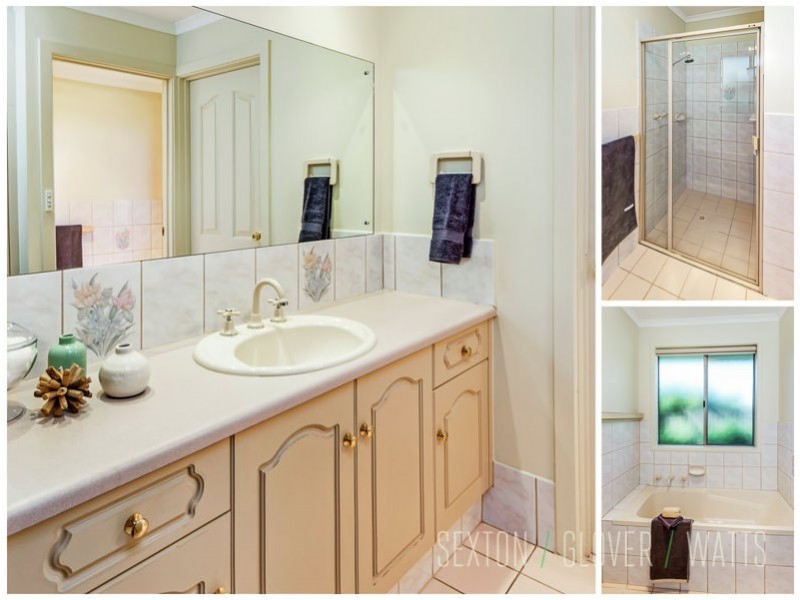 13 Ware Close, Mount Barker SA 5251