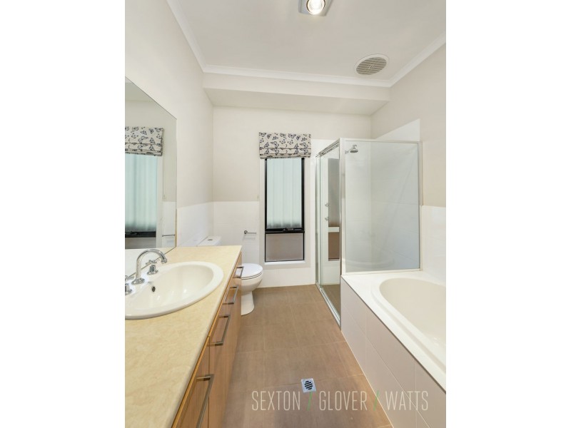 34 West Parkway, Mount Barker SA 5251