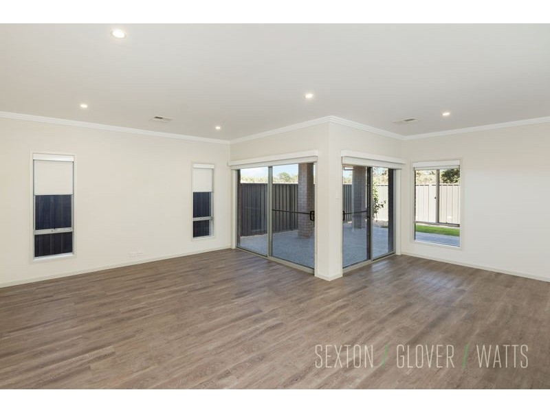 16 Parkindula Drive, Mount Barker SA 5251