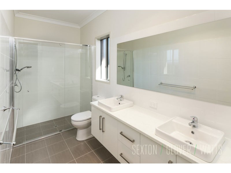 16 Parkindula Drive, Mount Barker SA 5251