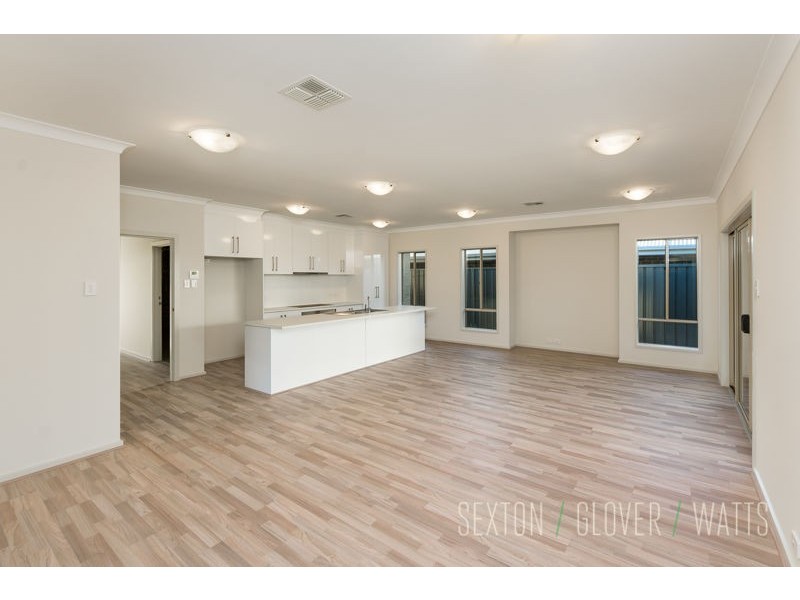19 Heathfield Street, Mount Barker SA 5251