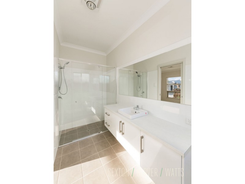 19 Heathfield Street, Mount Barker SA 5251
