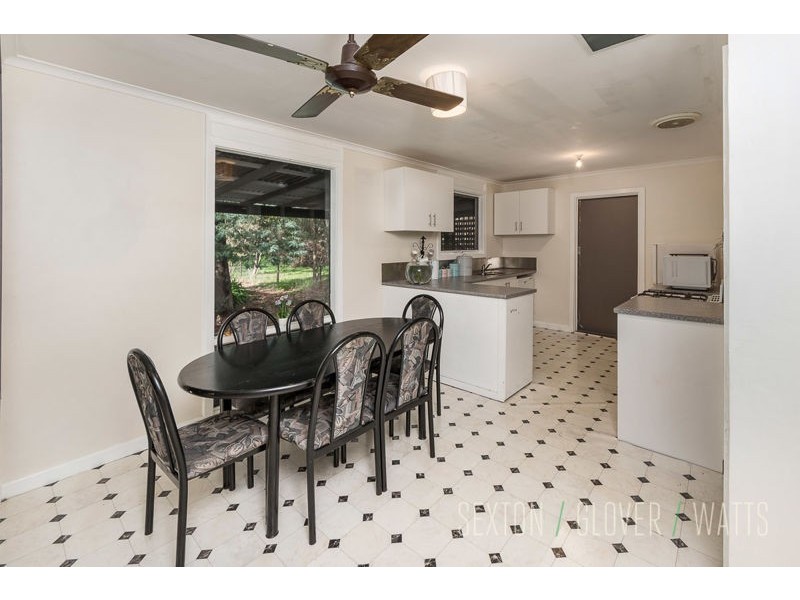 6 Hawthorn Street, Dawesley SA 5252