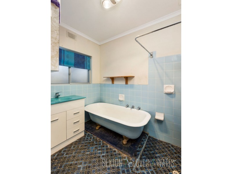 32 Cameron Road, Mount Barker SA 5251