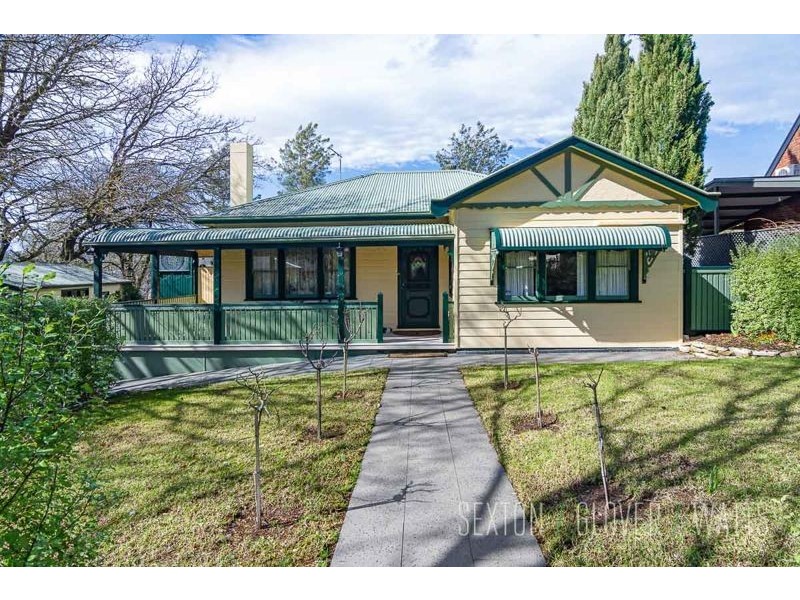 9 Pine Avenue, Hahndorf SA 5245