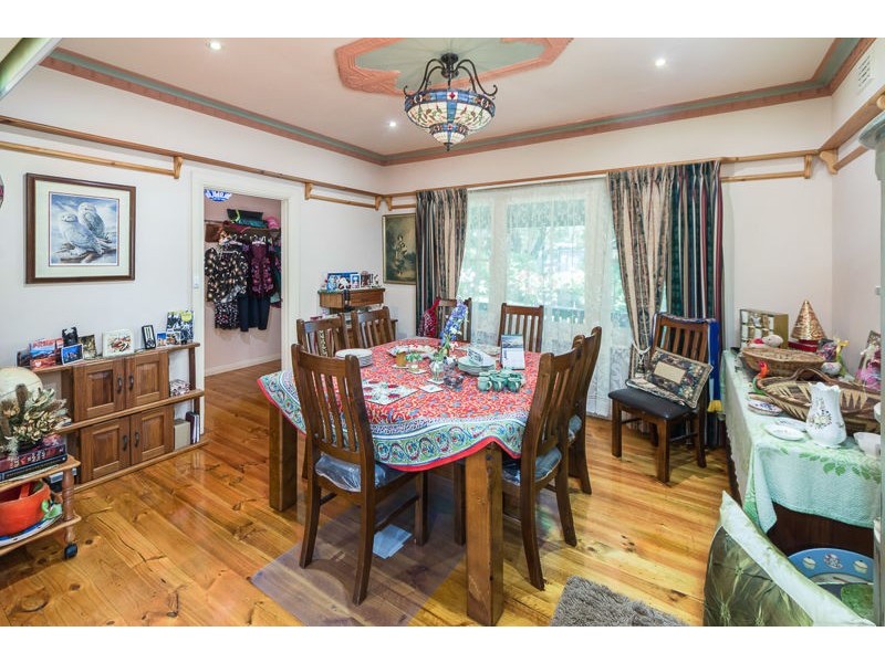 9 Pine Avenue, Hahndorf SA 5245