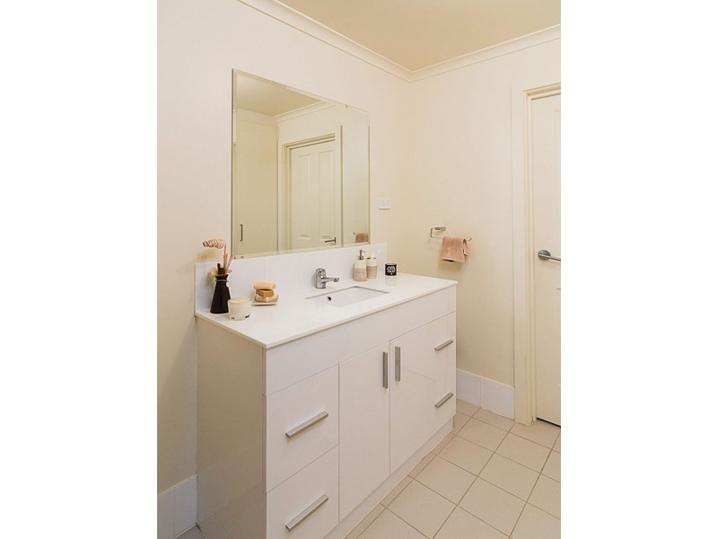 5 Hallett Road, Littlehampton SA 5250