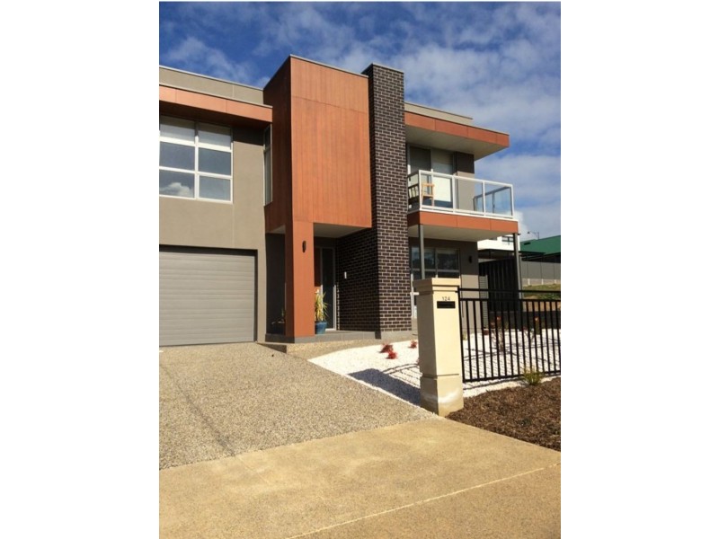 124 Heysen Boulevard, Mount Barker SA 5251