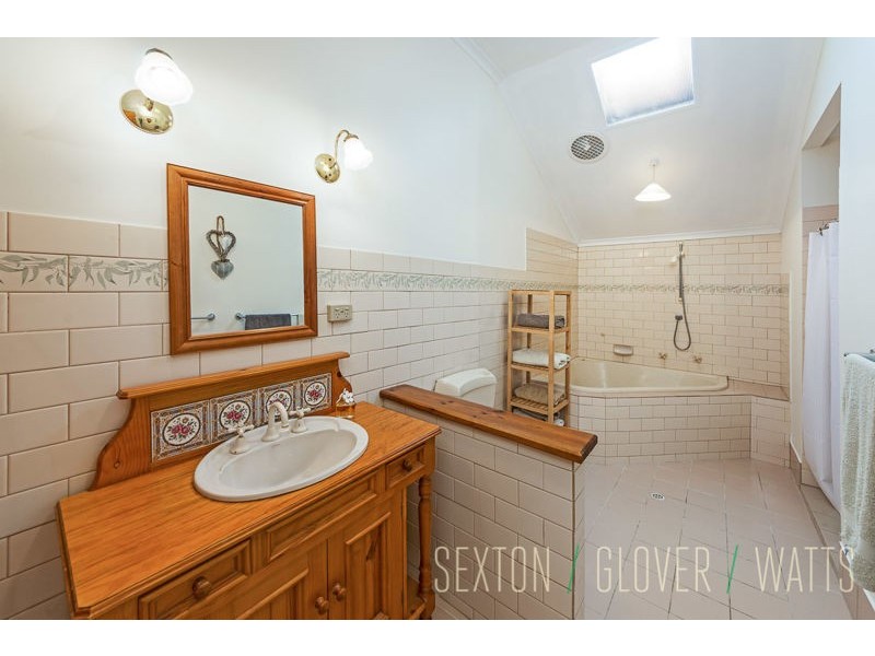 8 August Street, Birdwood SA 5234