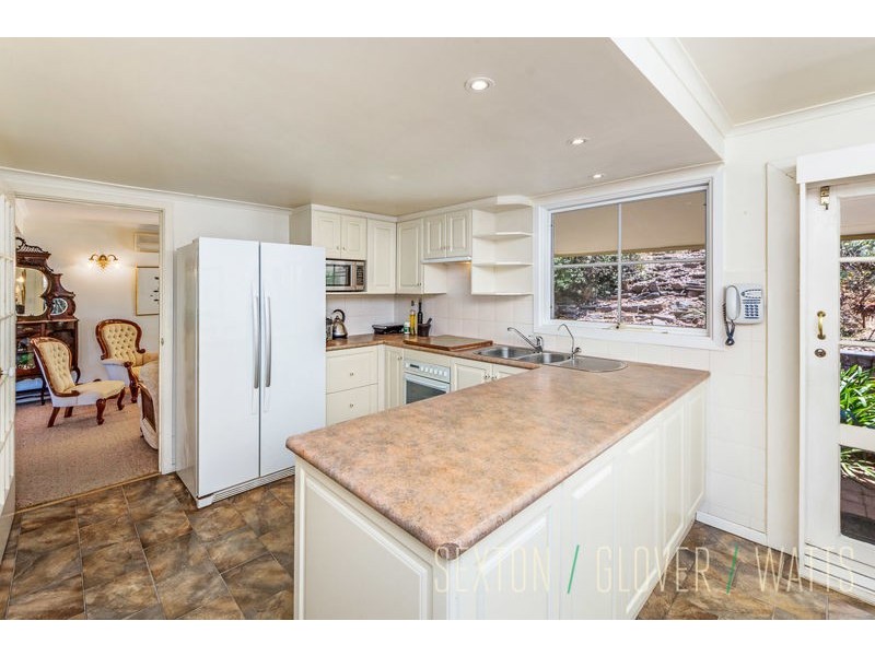 34 Gleneagles Road, Mount Osmond SA 5064