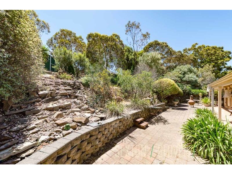 34 Gleneagles Road, Mount Osmond SA 5064