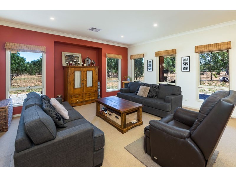 21 Battunga Road, Meadows SA 5201